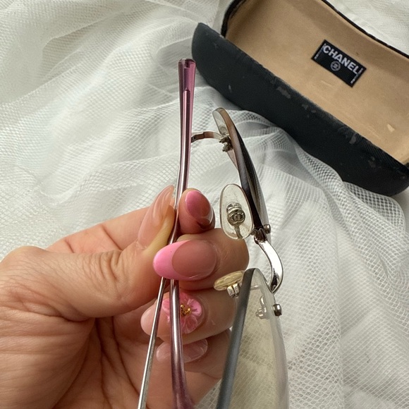 Authentic Vintage Chanel rimless sunglasses - Picture 8 of 13